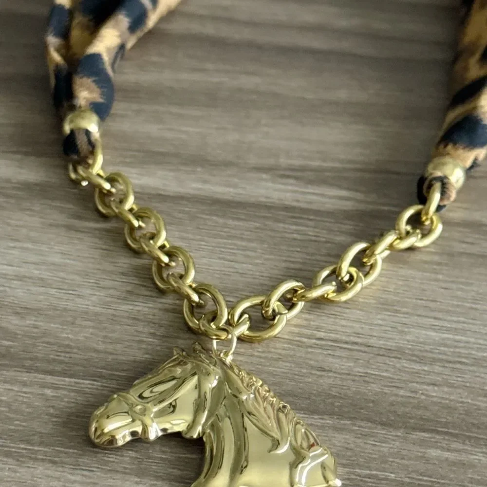 Boho Horse Necklace Q670